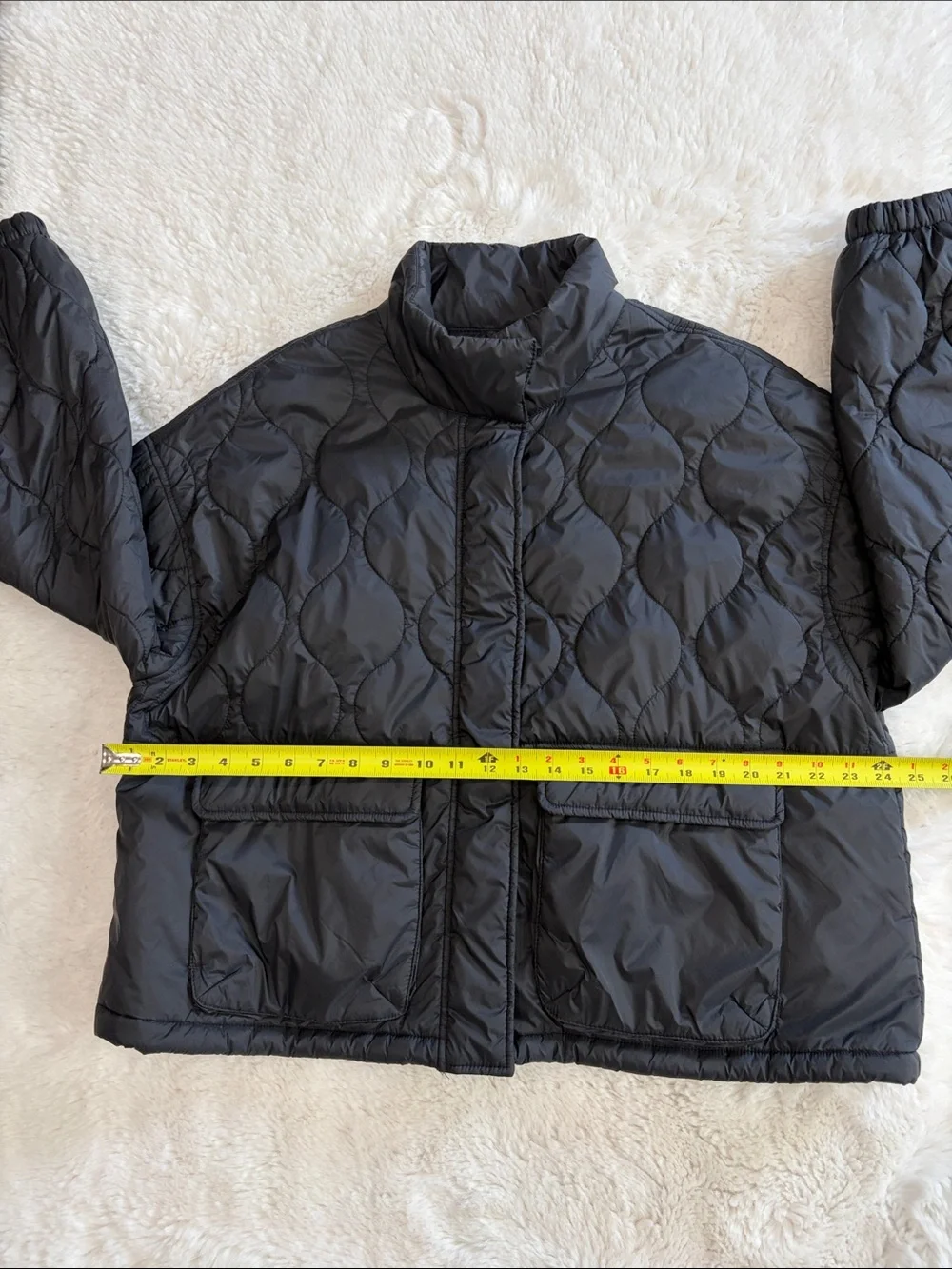 Old Navy Packable water-Resistant,size L Black Quilted Puffer Jacket